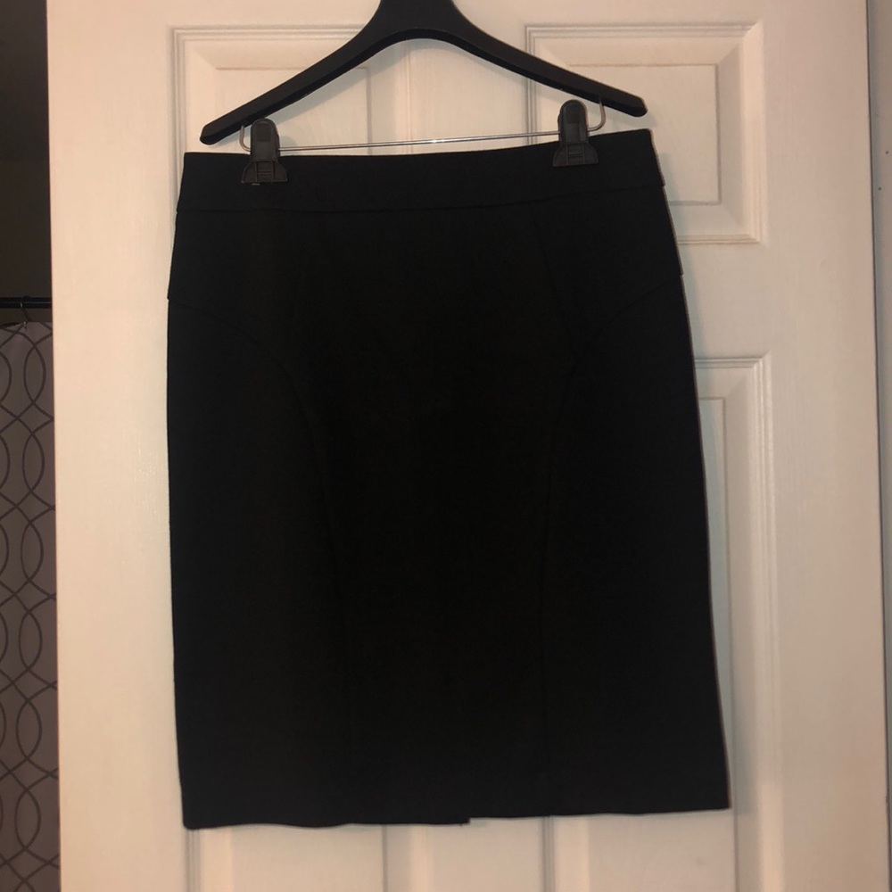 The perfect pencil skirt!